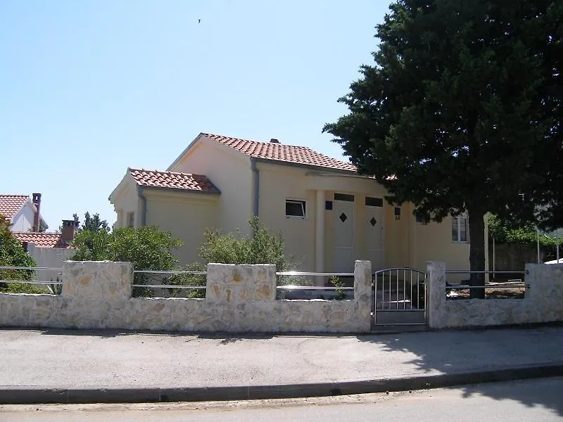Apartmani Matela Petrcane Appartamento