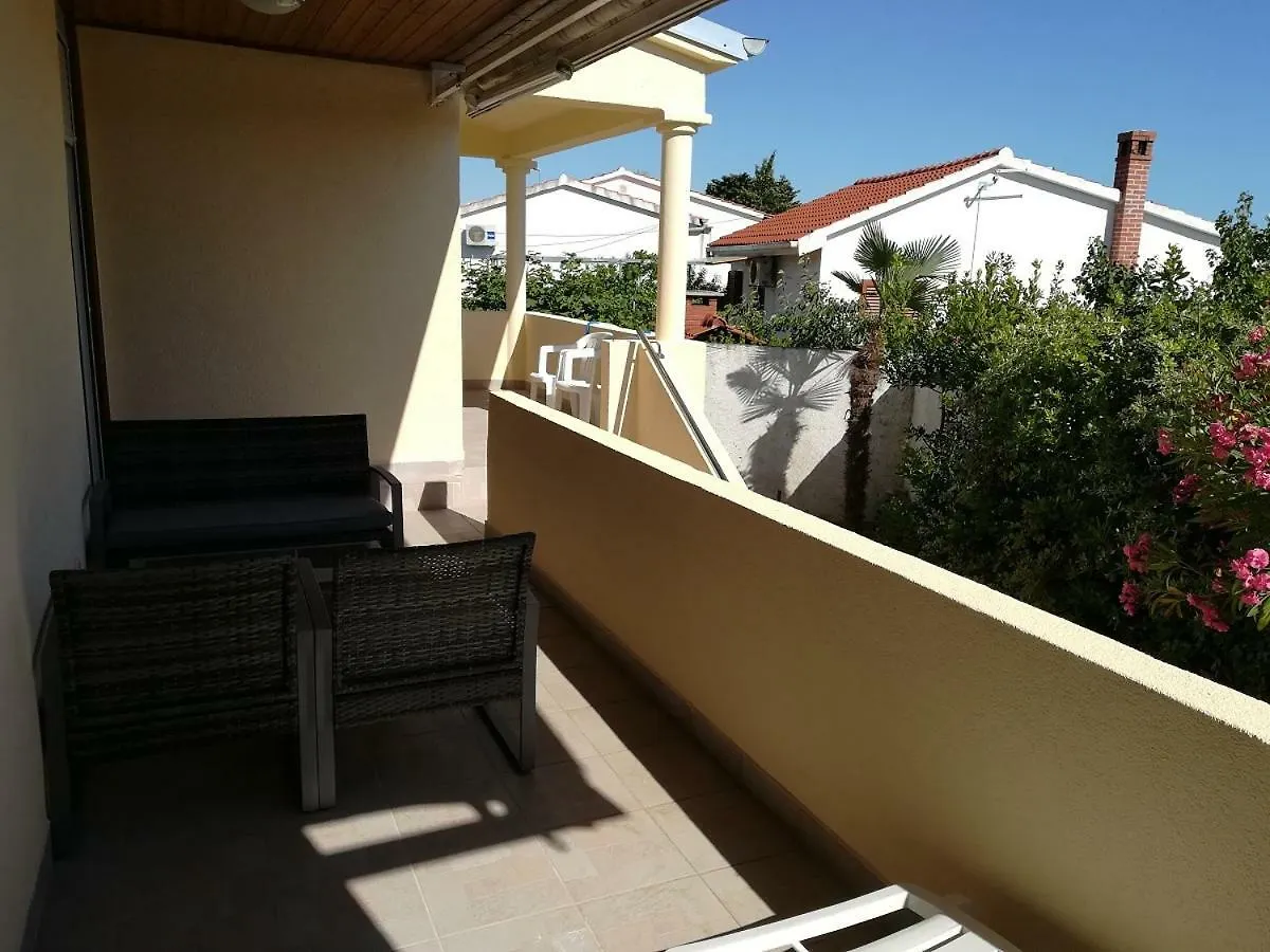 Apartmani Matela Petrčane